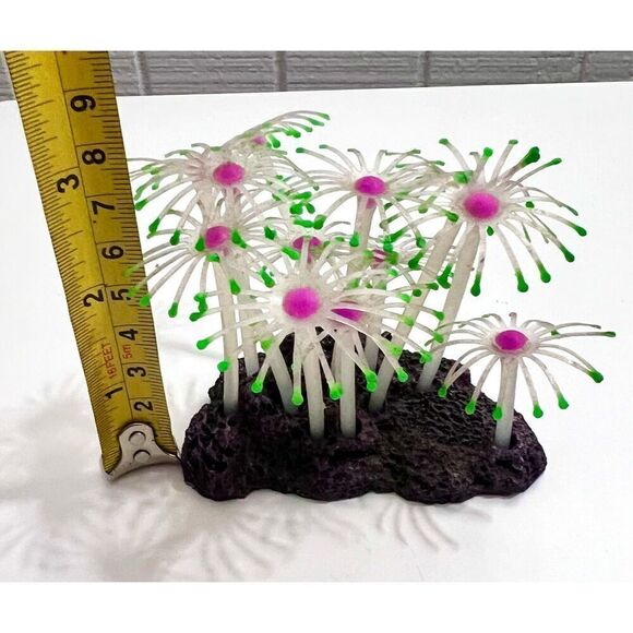 Top Fin Glow-in-the-Dark Moveable Flower Aquarium Ornament - Picture 6 of 6